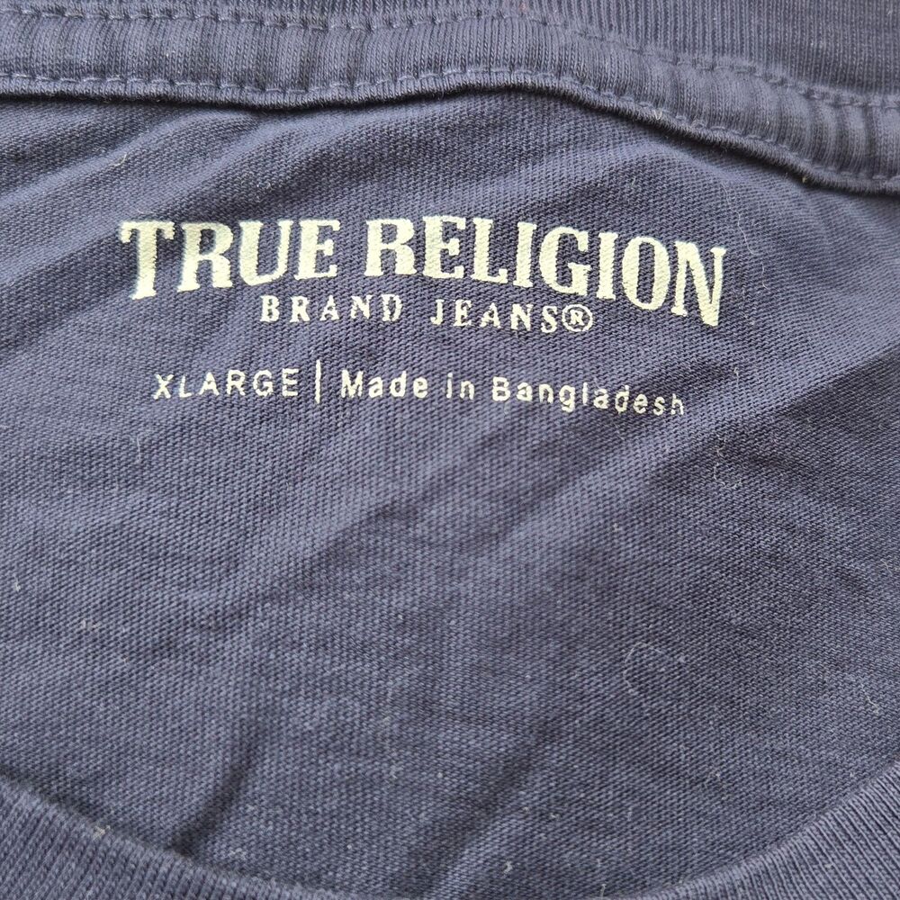 T-Shirt - Picture 6 of 6